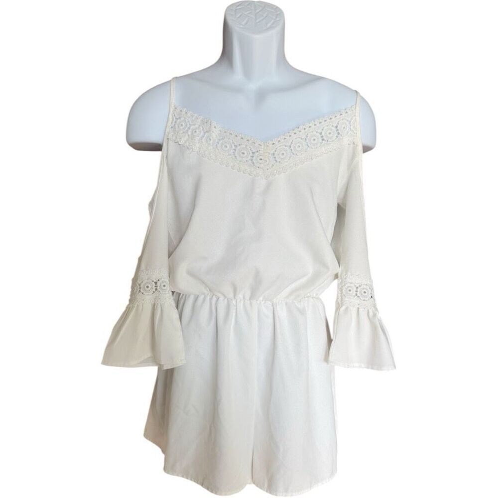 Womens Boutique Cold Shoulder White Romper - Sz S